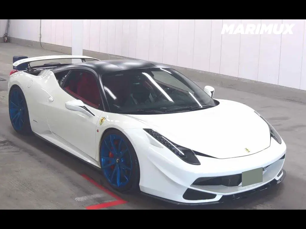 FERRARI 458 ITALIA