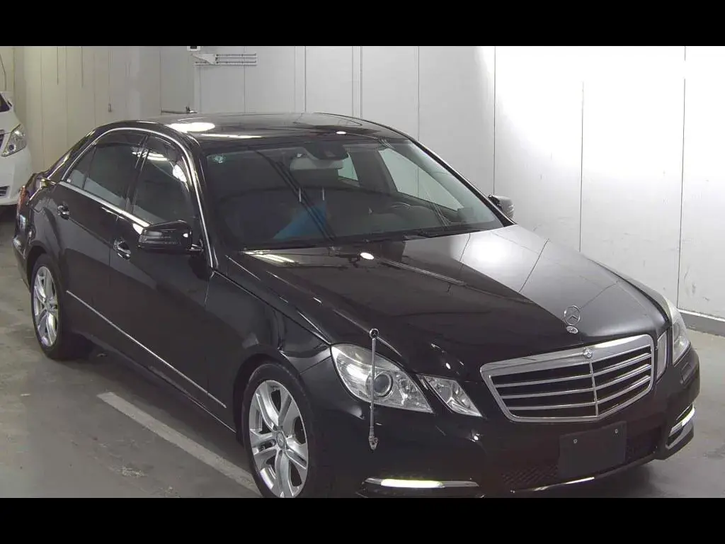 MERCEDES BENZ E-CLASS 4D E350 AVANTGARDE