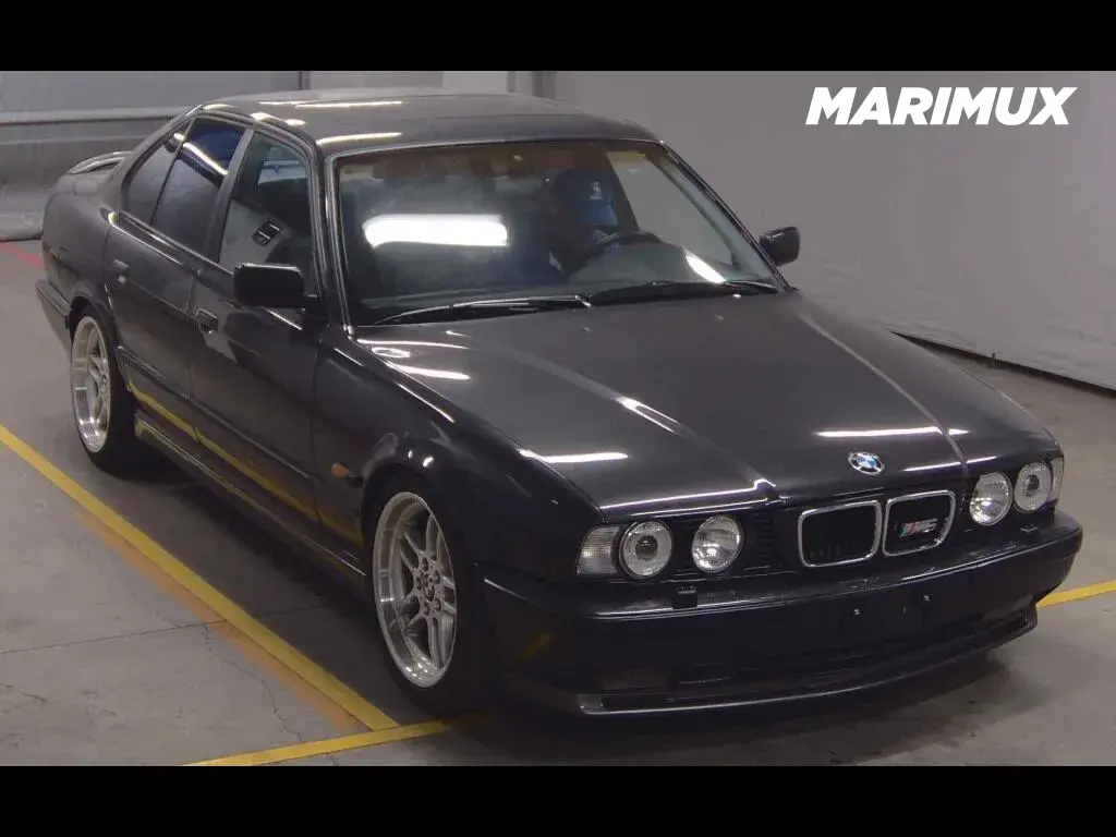 BMW M5 4D