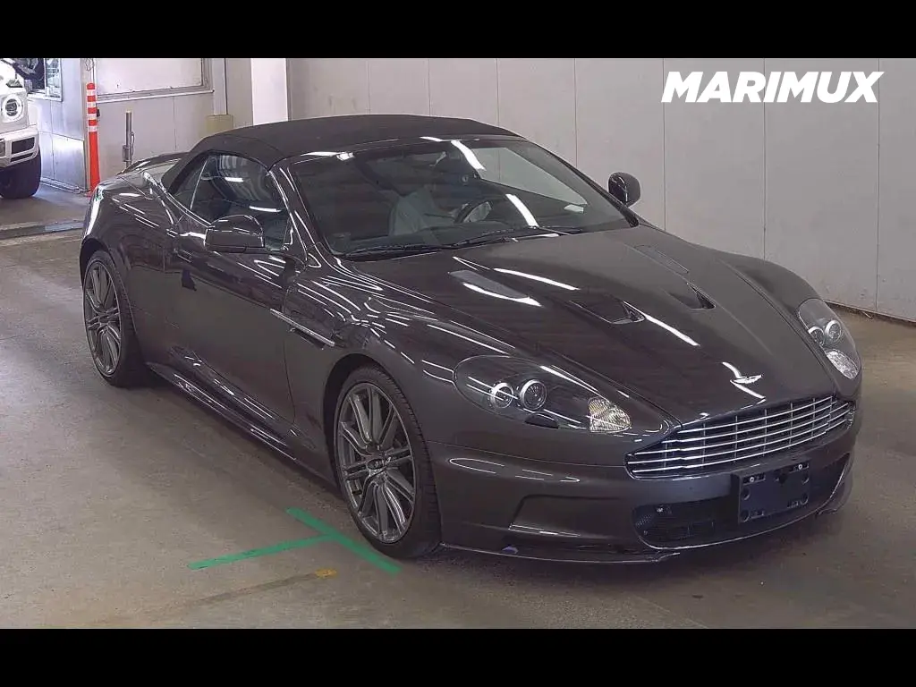 ASTON MARTIN DBS OP VOLANTE