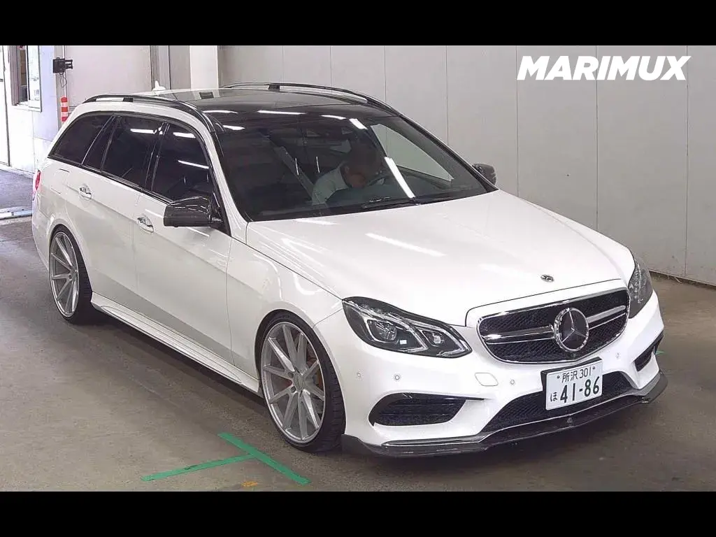 MERCEDES BENZ E-CLASS STATIONWAGON 4WD E300 4MATIC STATIONWAGON AVANTGARDE AMG
