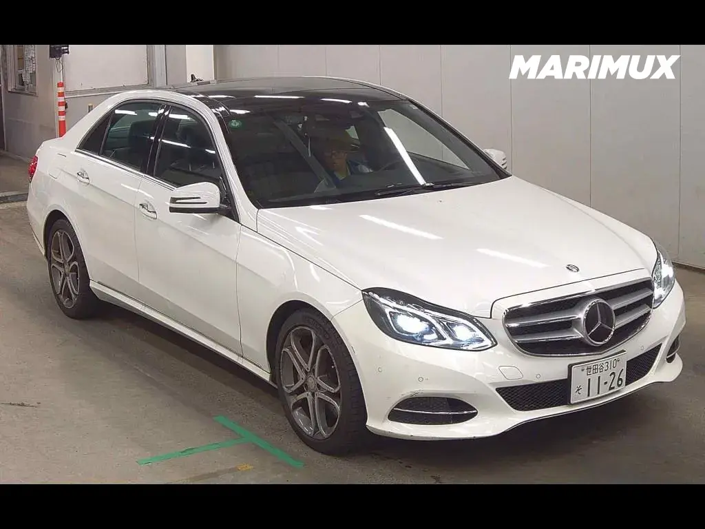 MERCEDES BENZ E-CLASS 4D