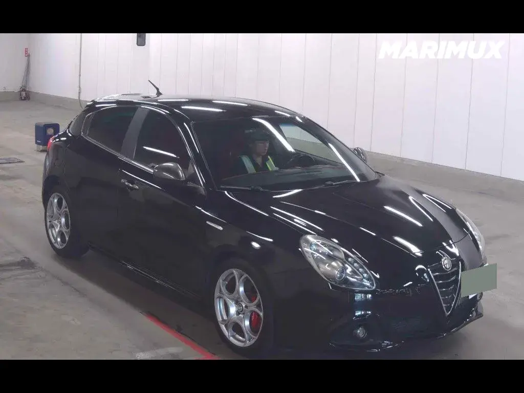 ALFA ROMEO GIULIETTA 5D QUADRIFOGLIO VERDE