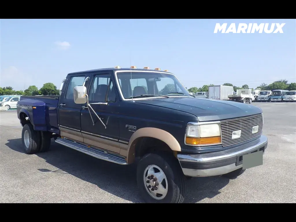 FORD F-350 4D 4WD