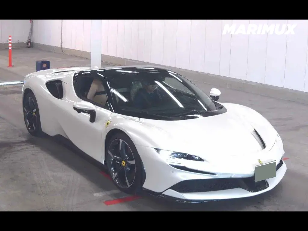 FERRARI SF90 SPIDER 4WD