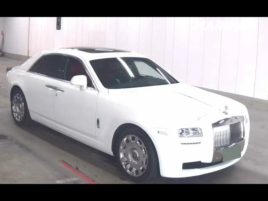 ROLLS-ROYCE GHOST