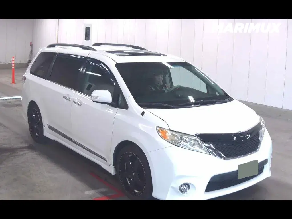 AMERICA TOYOTA SIENNA SE