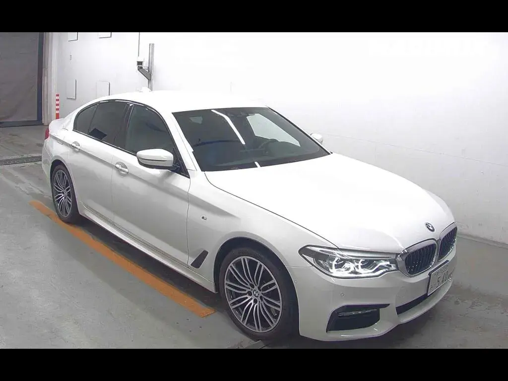 BMW 5 SERIES 4D 540I M-SPORT
