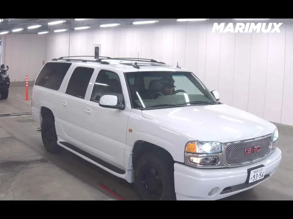 GMC YUKON 5D 4WD DENALI