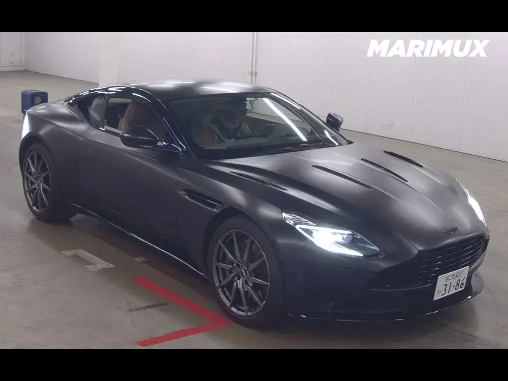 ASTON MARTIN DB11 V12