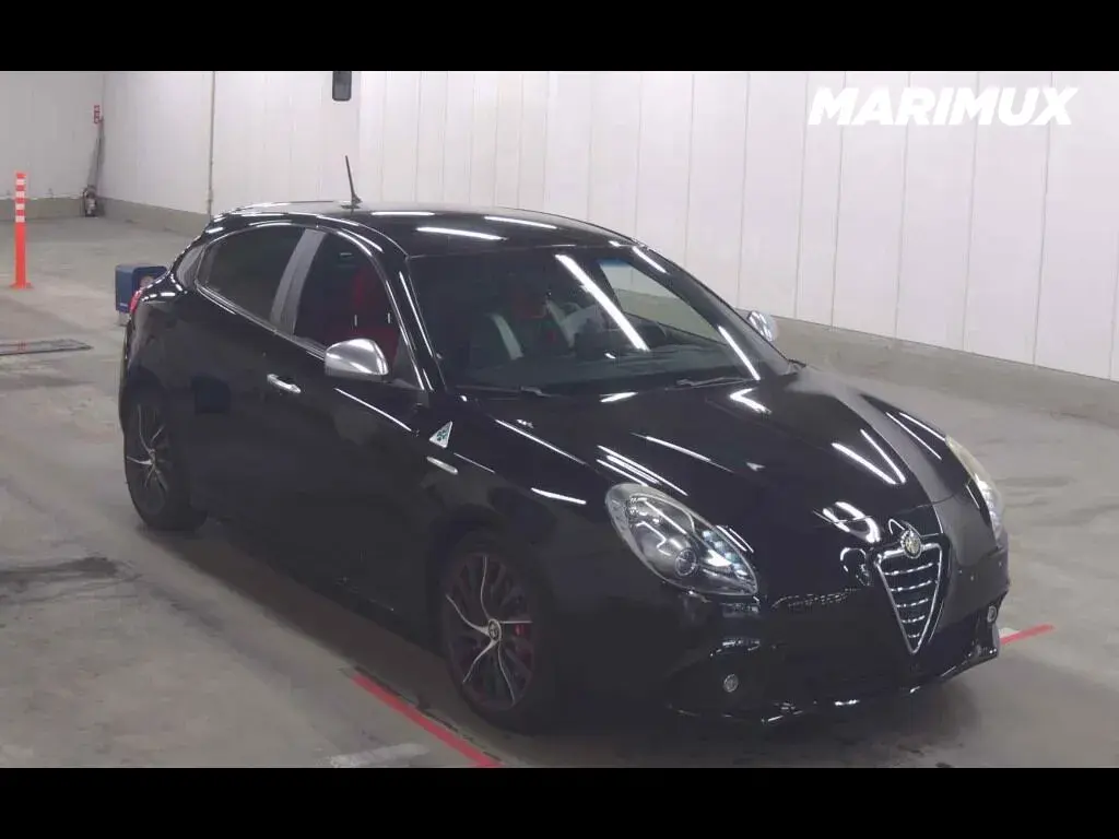 ALFA ROMEO GIULIETTA 5D QUADRIFOGLIO VERDE