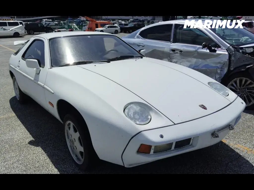 PORSCHE 928