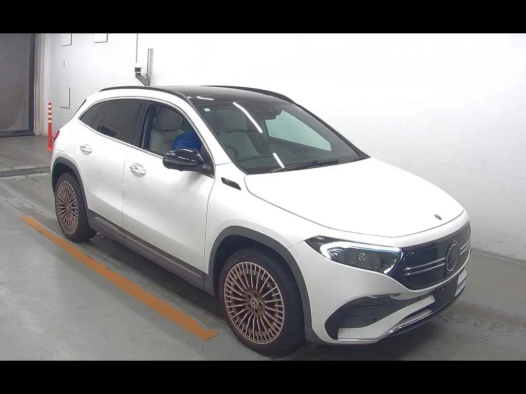 MERCEDES BENZ EQA BASE GRADE