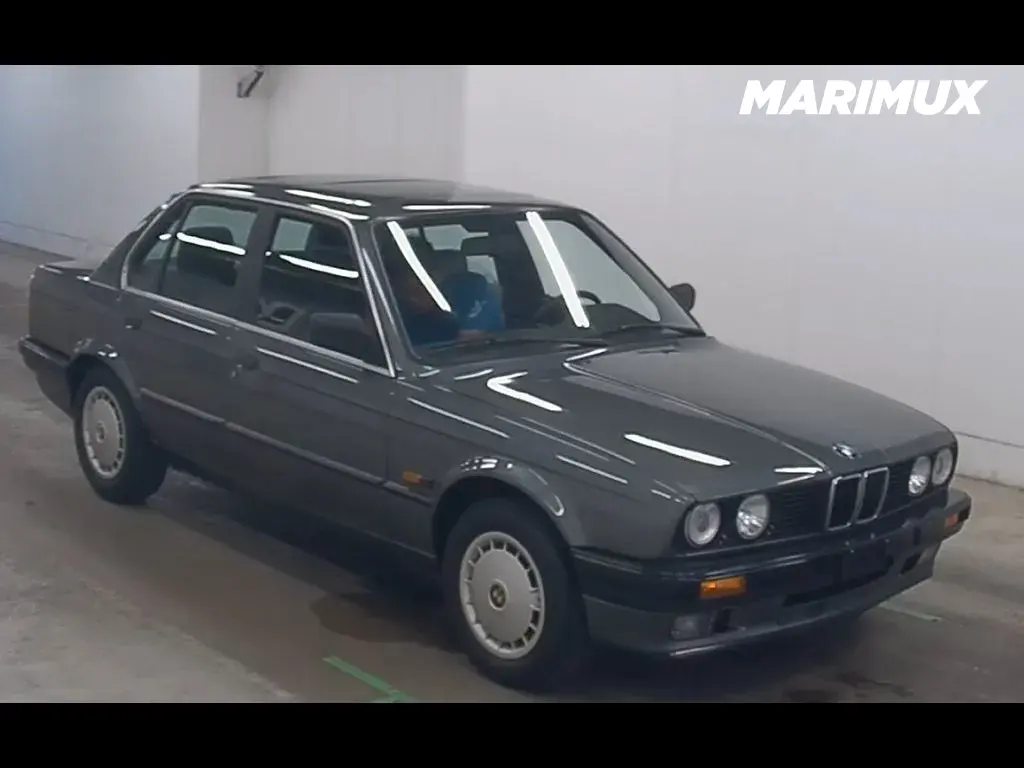BMW 3 SERIES 4D 320I